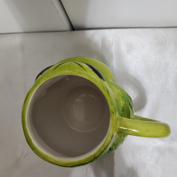 Grinch Coffee Mug Sculted 3D Ceramic Cup 16oz / Christmas Mug - Picture 5 of 7